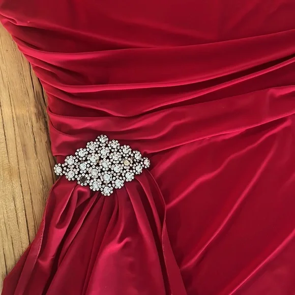 Eve Hunter Red Dress with diamantés detailing - Worn Once - size 18 - Picture 1 of 8